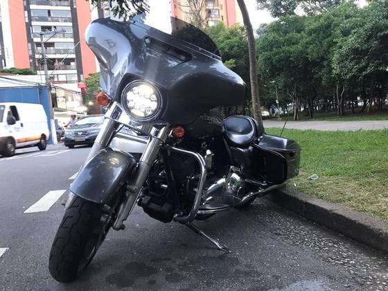 HARLEY-DAVIDSON STREET GLIDE HARLEY-DAVIDSON STREET GLIDE